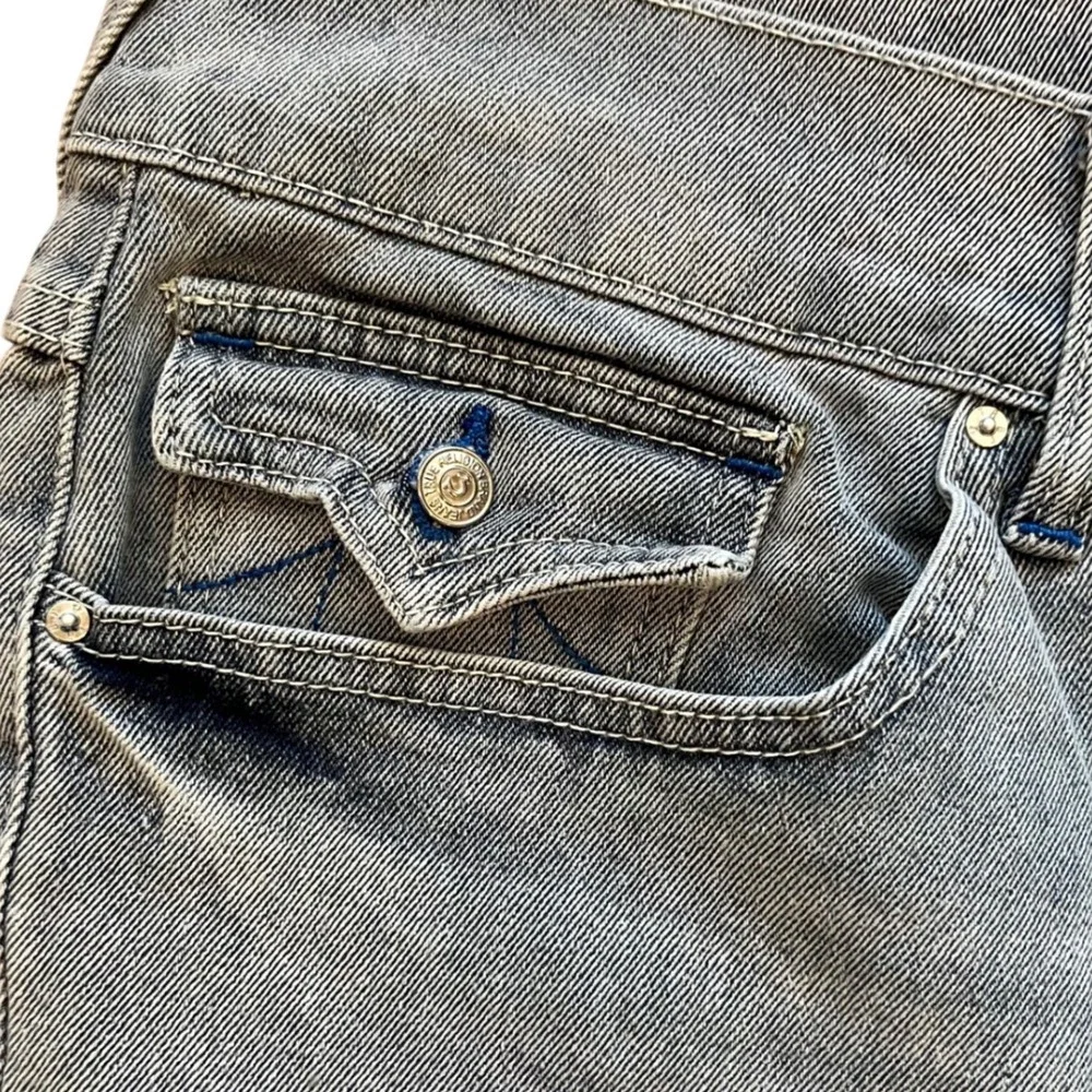 True Religion Mens Ricky Relaxed Straight Denim Shorts Light Breezy Wash 40‎ NWT